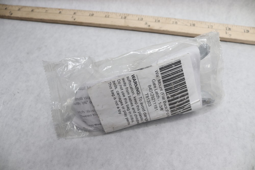 Wall Mount Flat Back Fork Gate Latch 1-3/8" T81303