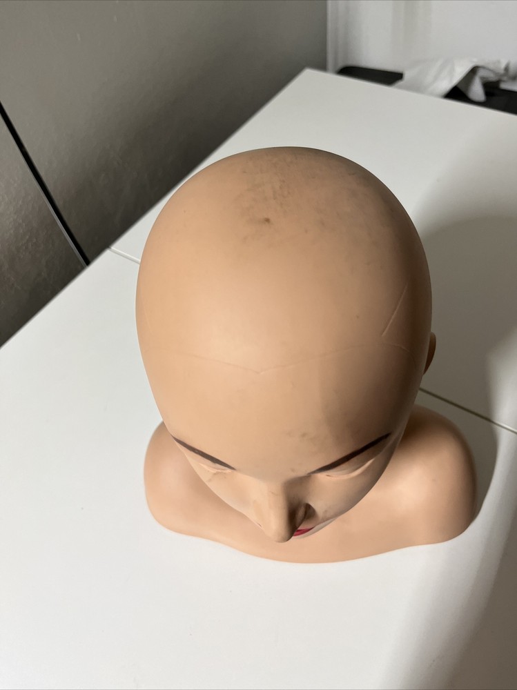 Female Mannequin Head with Shoulders - Used