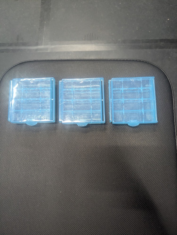 3 Pcs AA/AAA Battery Case Blue