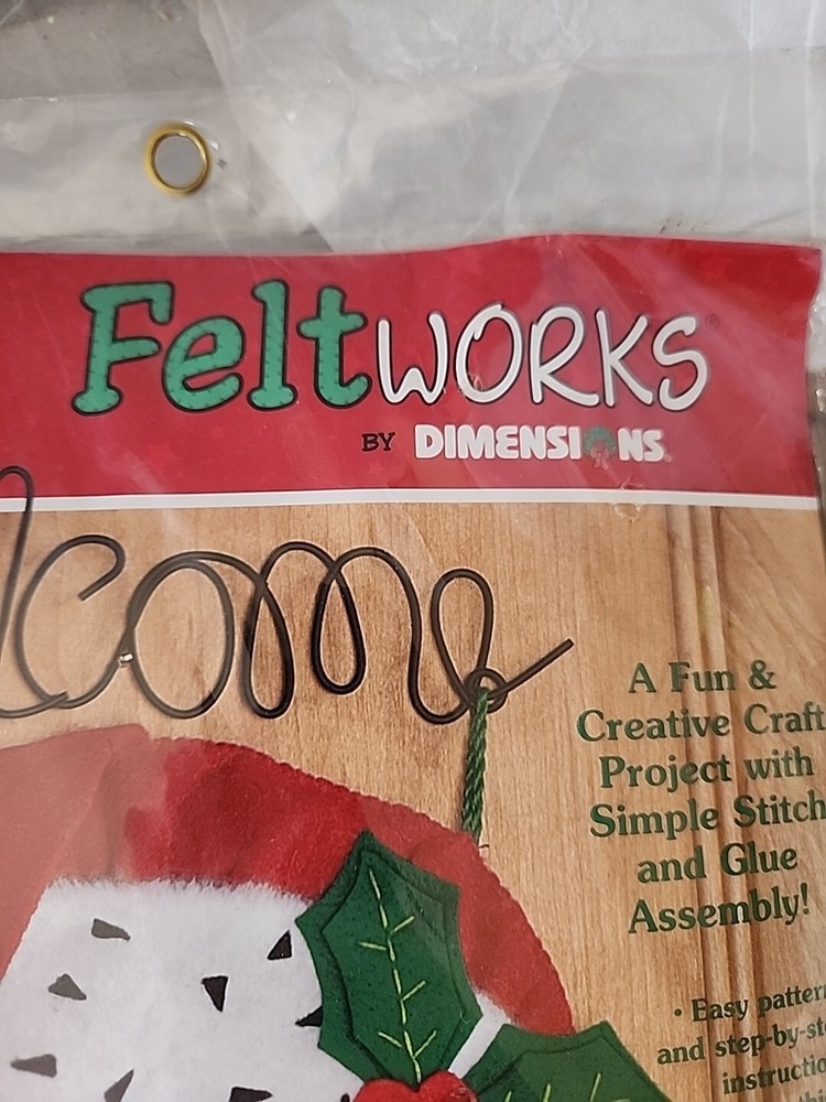 Felt Works by Dimensions #8111 SANTA BUDDY WELCOME