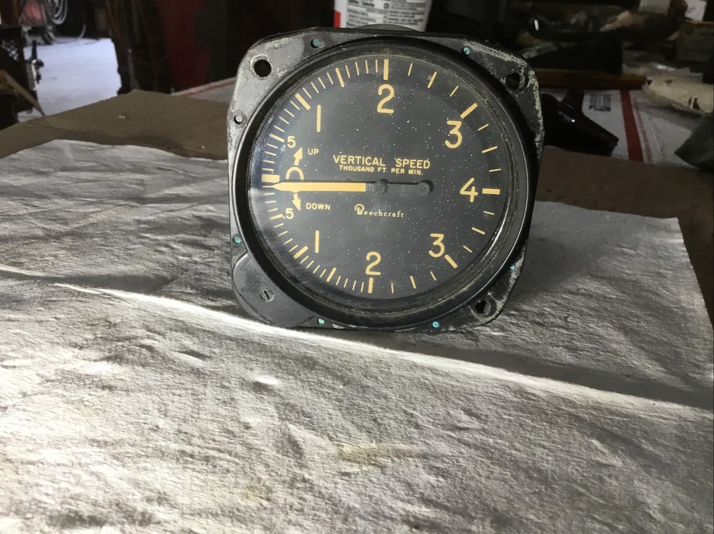 Beechcraft/Garwin  Vertical Speed Indicator