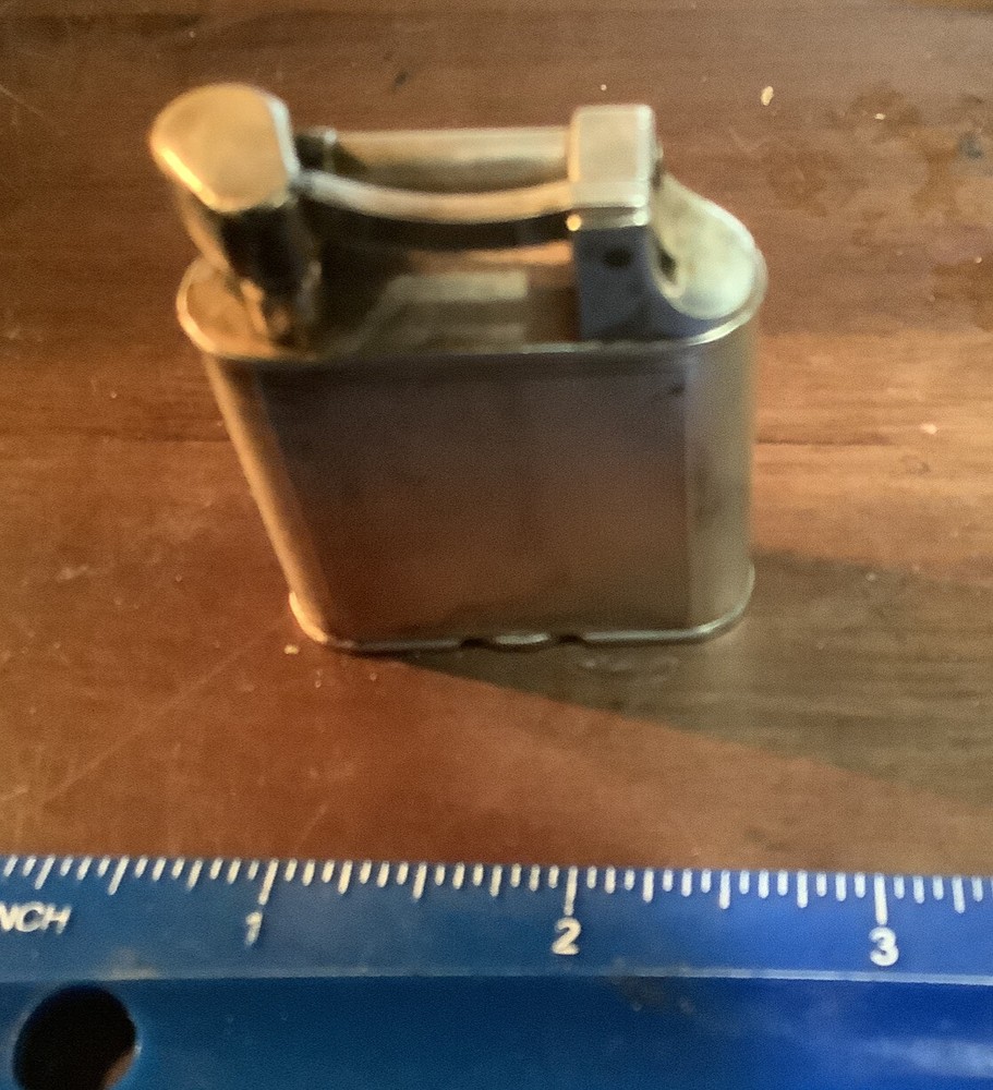 Alfred Dunhill The Standard Lift Arm Silver Engine Turned Barley Pattern Lighter