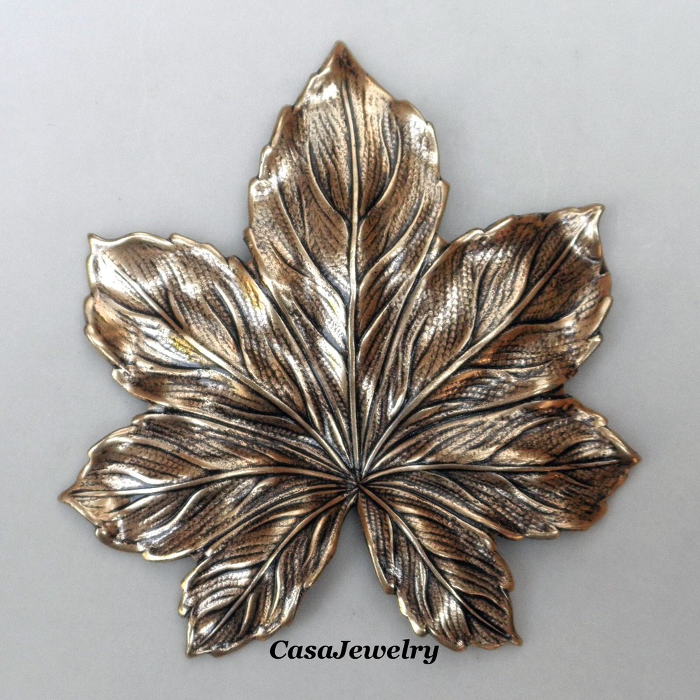#5022 ANTIQUED GOLD MAPLE LEAF COMPONENT - 1 Pc