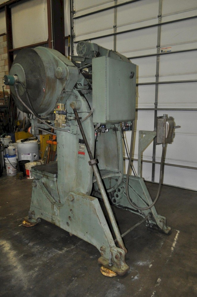 60 TON L AND J OBI PRESS