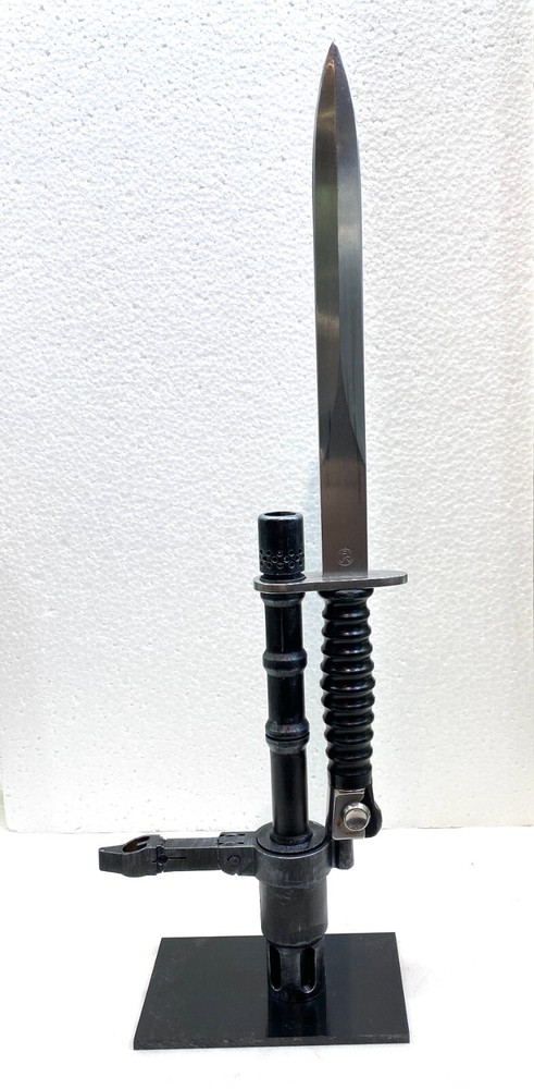 Support display stand for Sig STG 57 bayo.