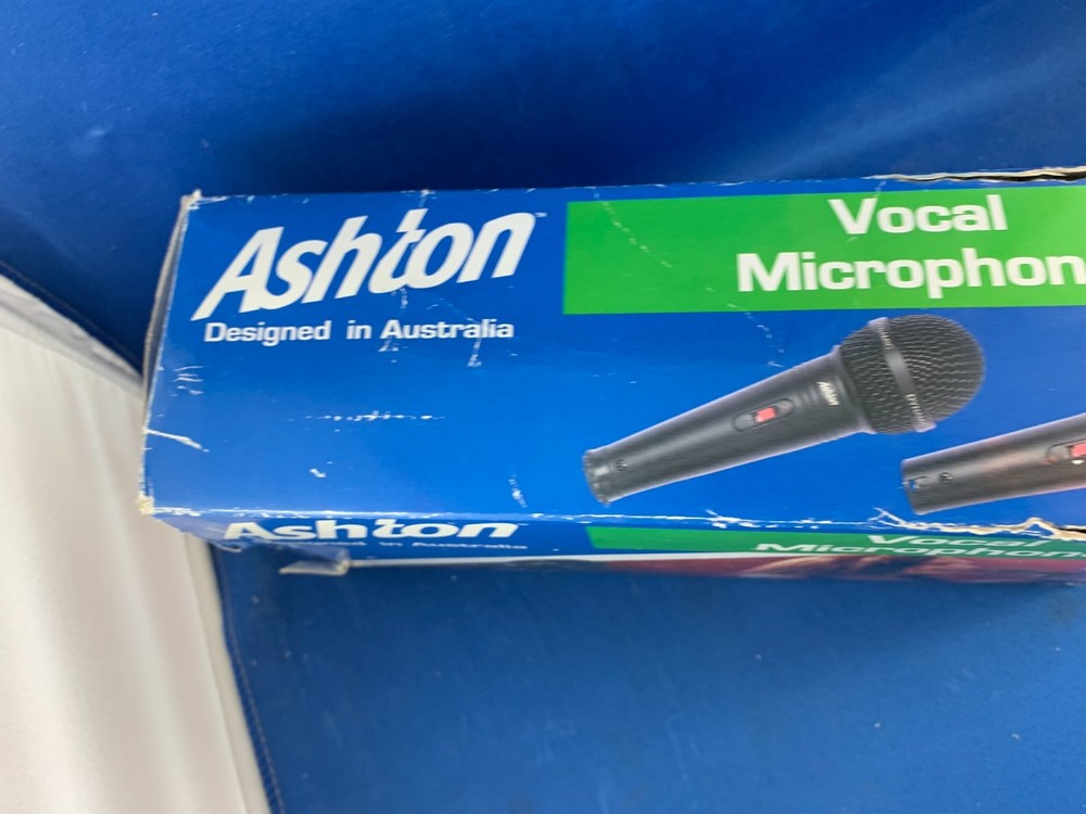 Ashton DM-20 Black Microphone with case