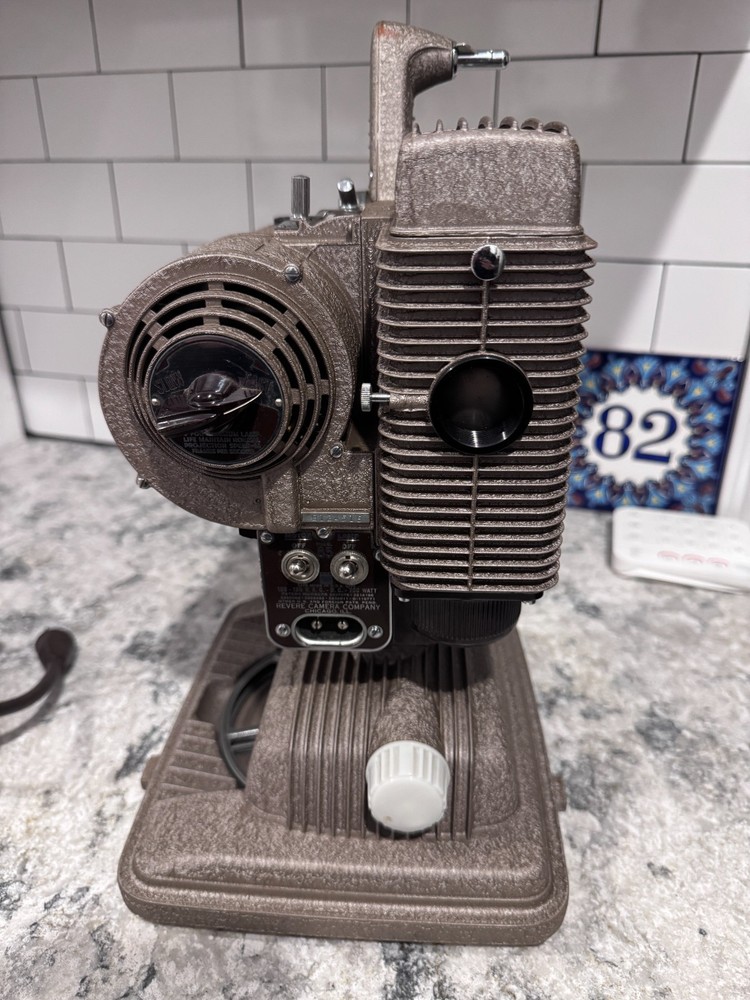 Revere Model 85 Projector 8mm Works!