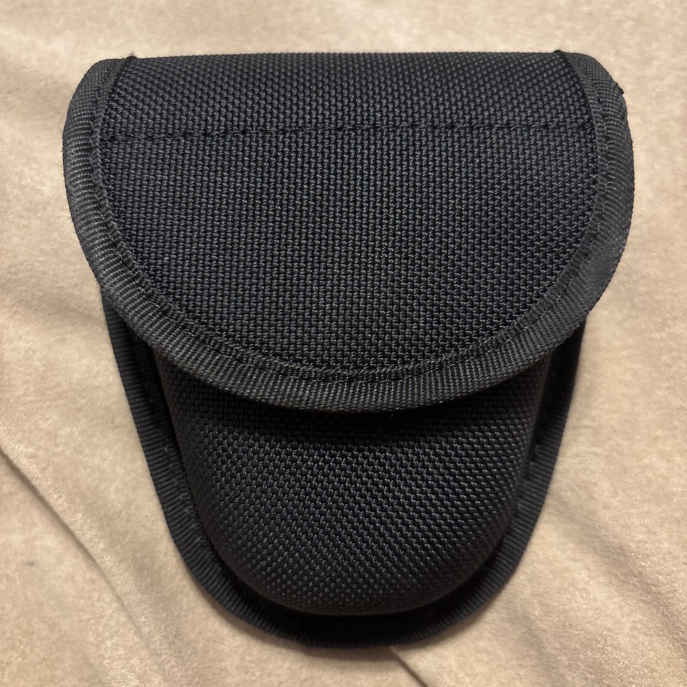 Galls Handcuff Storage Case Snap Closure Nylon Black