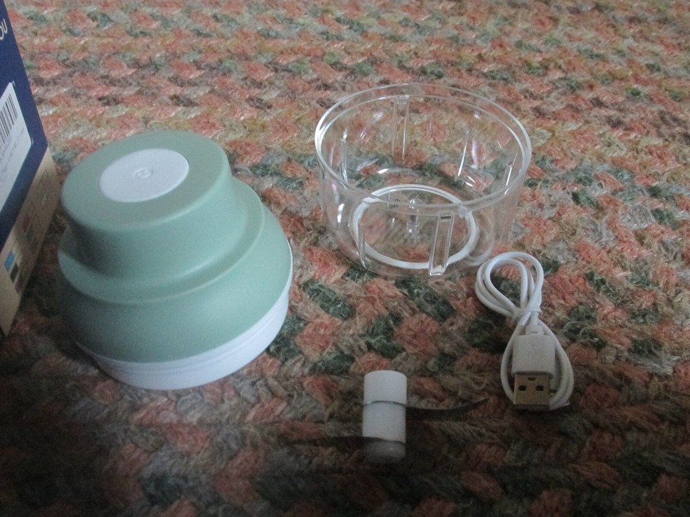 FOOD CHOPPER RECHARGEABLE MULTI-FUNCTION PROCESSOR USB PORT PORTABLE RV TRAVEL++