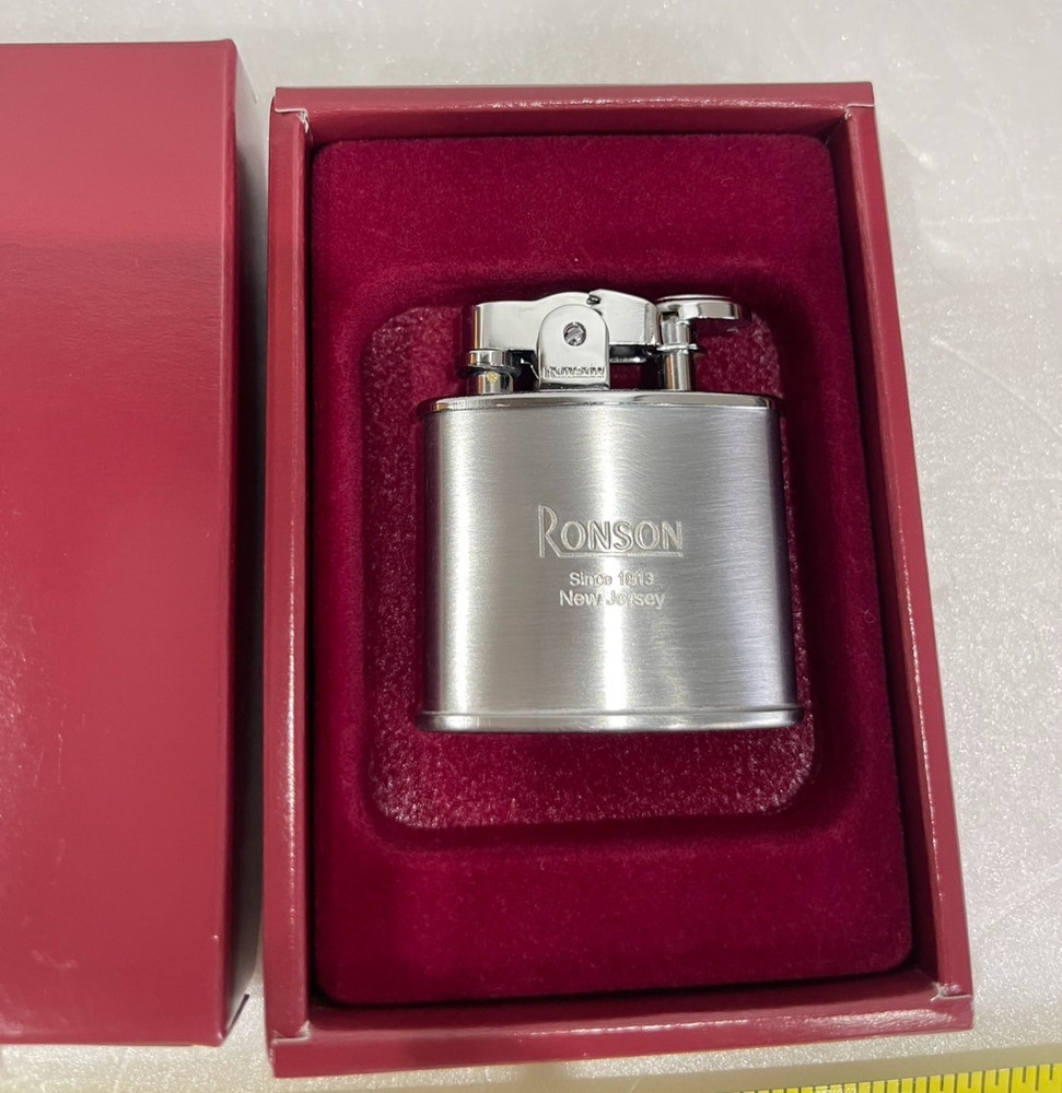 RONSON Classic Design Cigarette OIL Lighter STANDARD R02