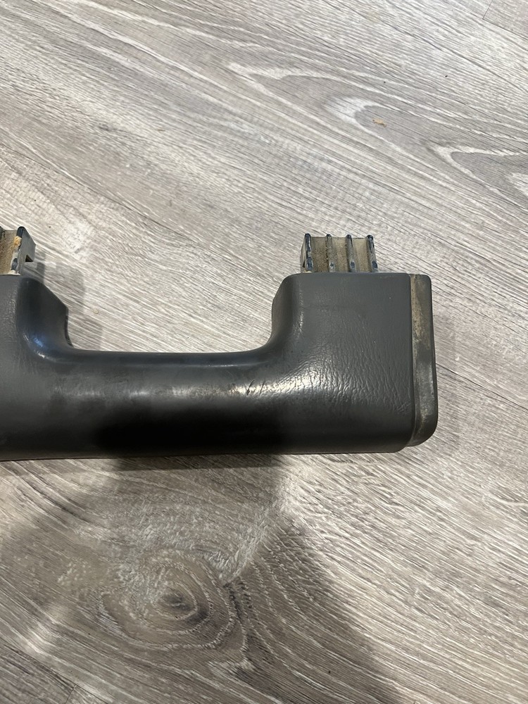 1999-2003 Ford F150 Door Panel Armrest Pull Handle Driver Side Left Gray 16 Inch