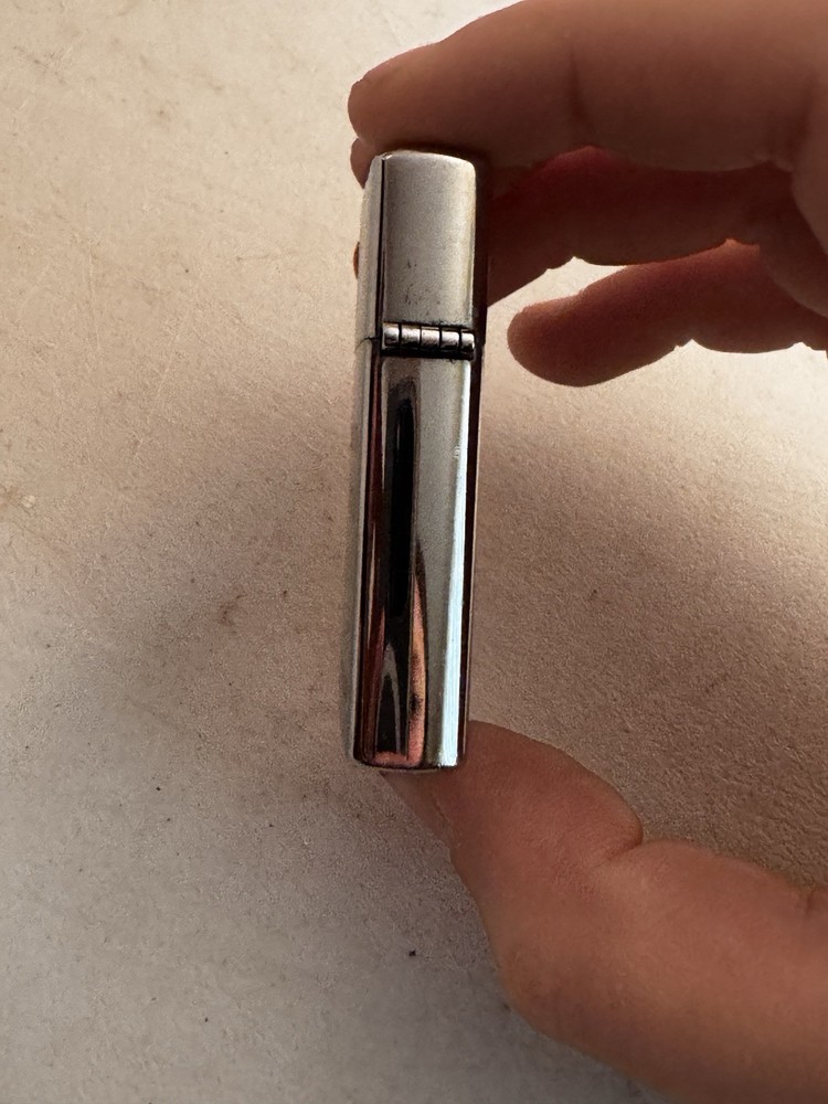 Vintage Hamilton House - Continental Lighter b16