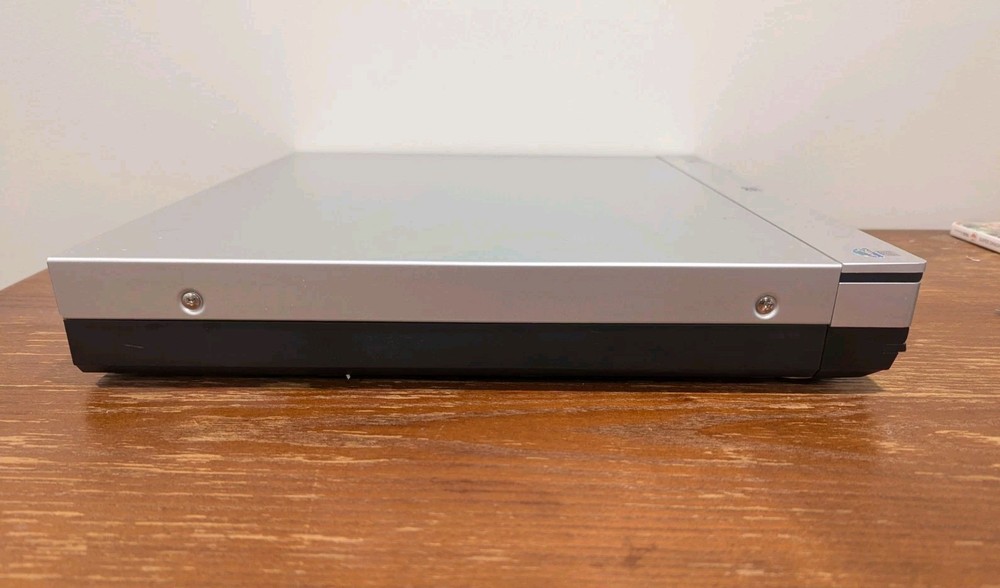 Panasonic SA-HT700 DVD Home Theater Sound System - 5 Disk Changer Only