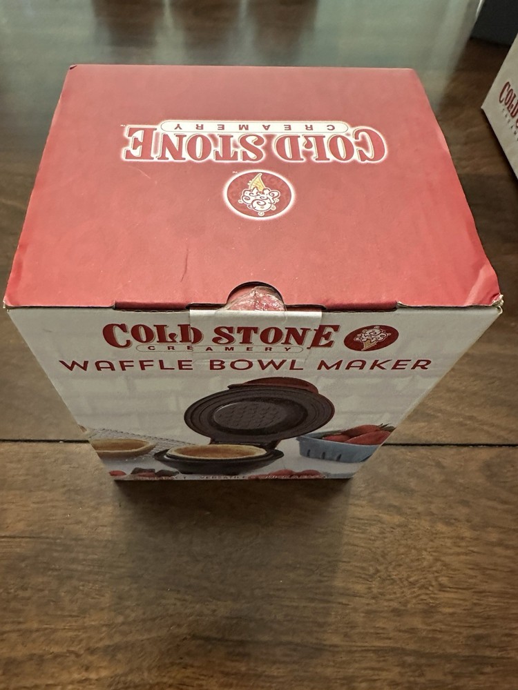Cold Stone Creamery Waffle Bowl Maker+2 Cone Sets & 2 Bowl Sets.
