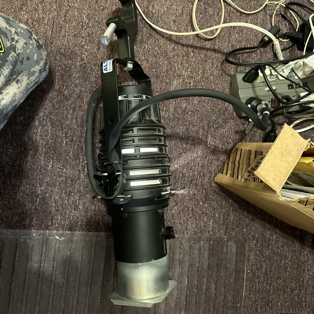 altman stage light Cat# 3.5Q Series