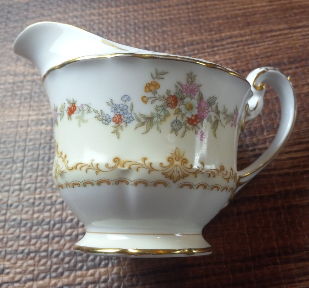 Noritake Chablis creamer Japan