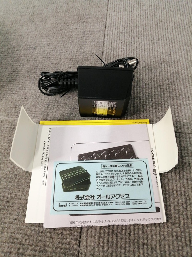 TECH21 SANS BASSDRIVER DI effector