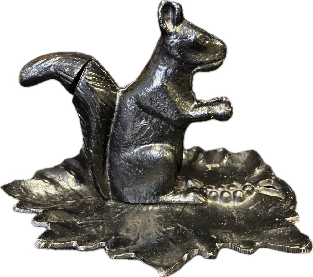 Vintage Cast Iron Squirrel Nutcracker Leaf Grape Base Heavy Mechanical Tool
