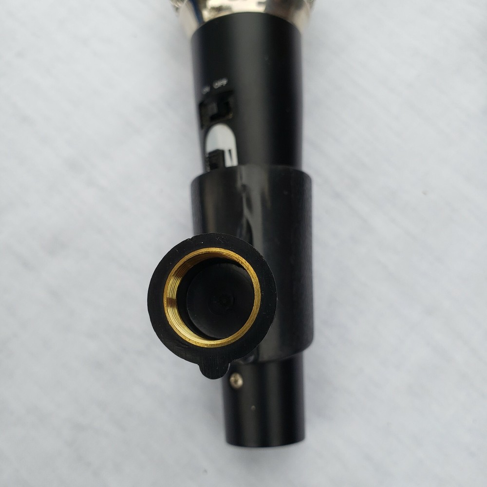 Performance Plus Large Barrel Microphone Clip, Rubberized MH3W