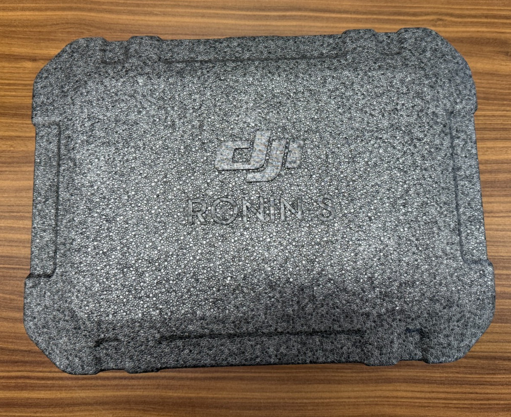 DJI RONIN-S Essentials Kit - Camera Stabilizer "MINT CONDITION"