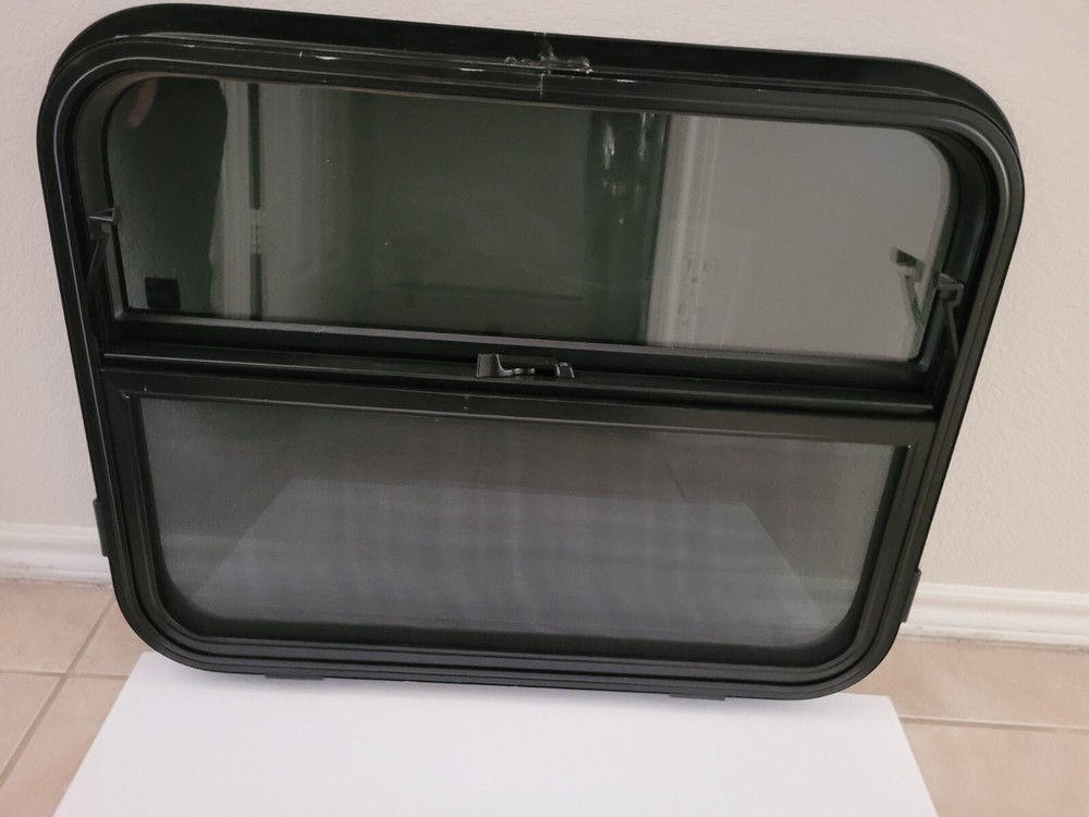 Hehr 5900 Series Window for RV's