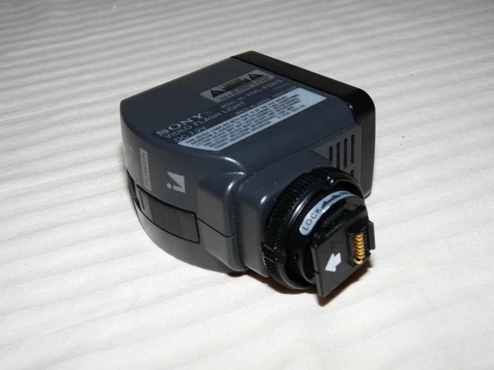 Sony HVL-FDH3 Video Light & Flash for Camcorders