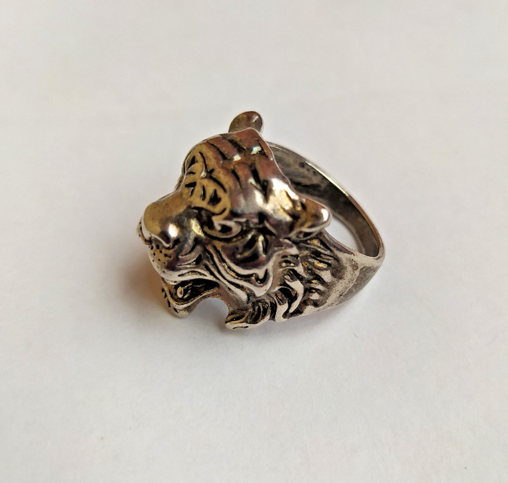 Ancient Victorian Sterling Silver Ring Engraved Tigre Size 8.5