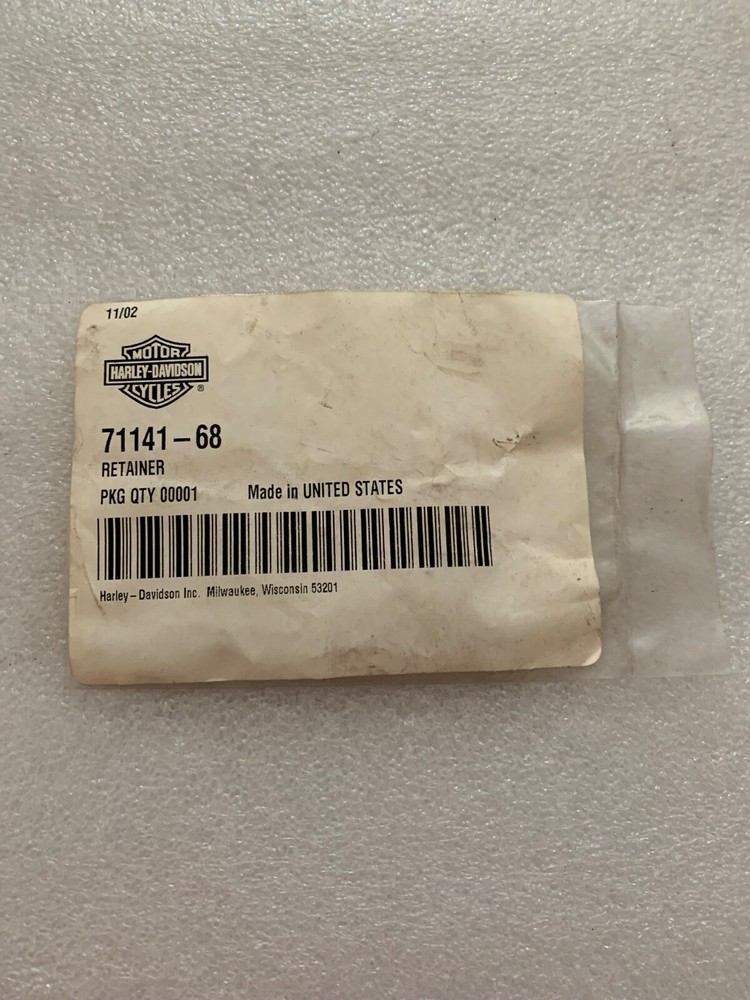 OEM HARLEY DAVIDSON INDICATOR LIGHT LAMP RETAINER 71141-68