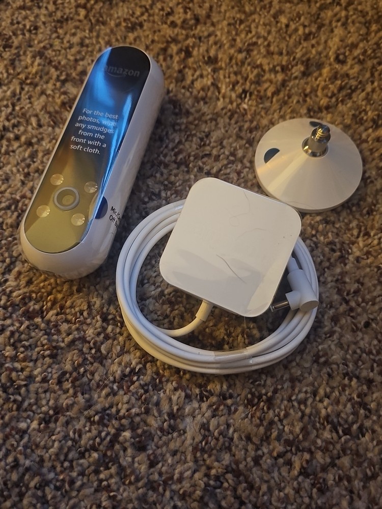 Amazon Echo Look Smart Assistant - White