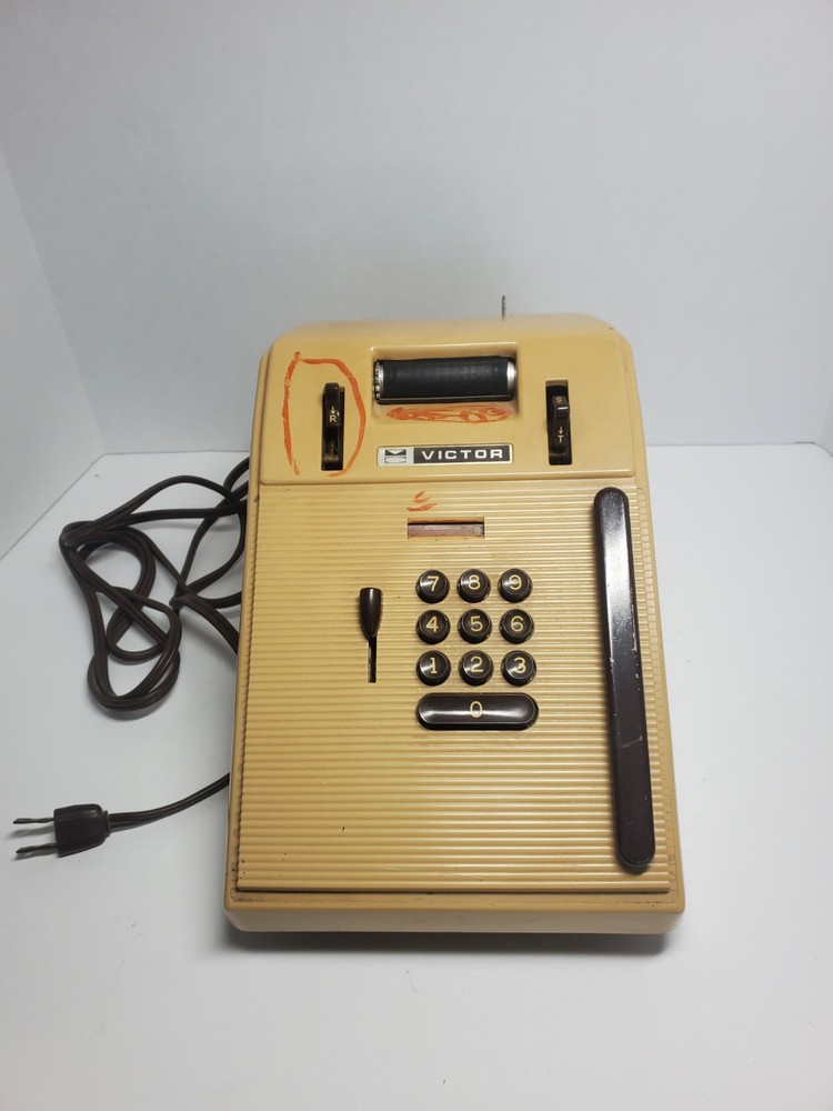 Victor 78254 10 Key Adding Machine POWERS ON and WORKS, NOT FULLY TESTED