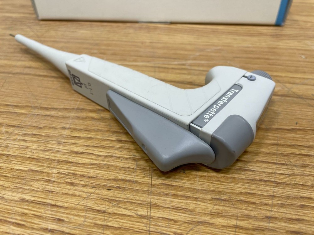 BrandTech Transferpette Pipette 0.1-1ul