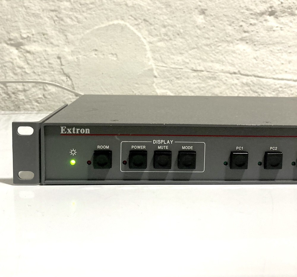 Extron System 5cr Plus I/O S-Video Computer Video Switcher (Working). Read.