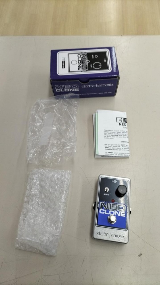 Electro-Harmonix Neo Clone Chorus Guitar Effects Pedal Used