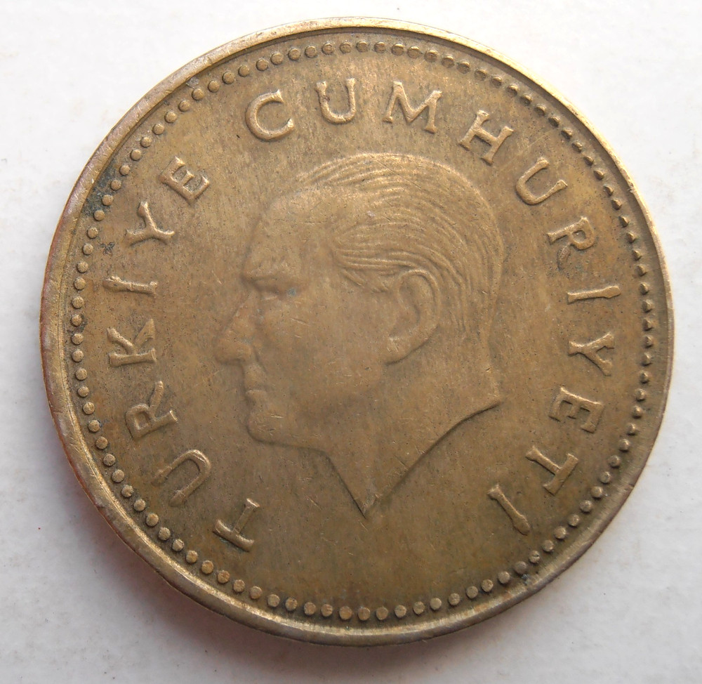 TURKEY 2500 LIRA 1992