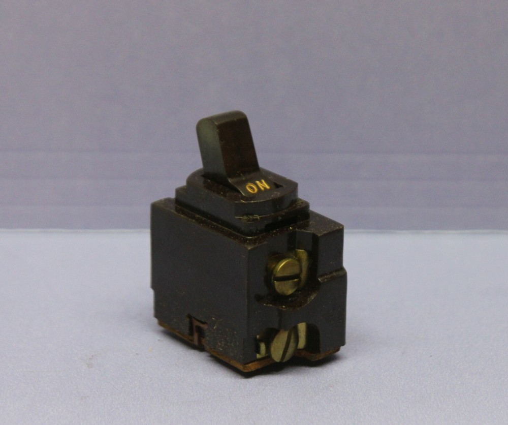 Vintage Despard Interchangeable Toggle Light Switch, Double-Pole DPST, Brown P&S