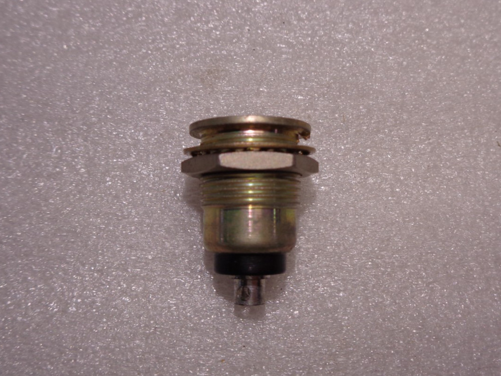 DAILCO LIGHT SOCKET MS25010A / 270-1930-702 NEW