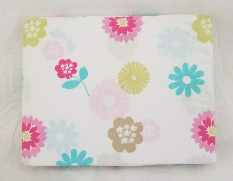 Summer Petals Beautiful Nursery Fitted Crib Sheet NIP