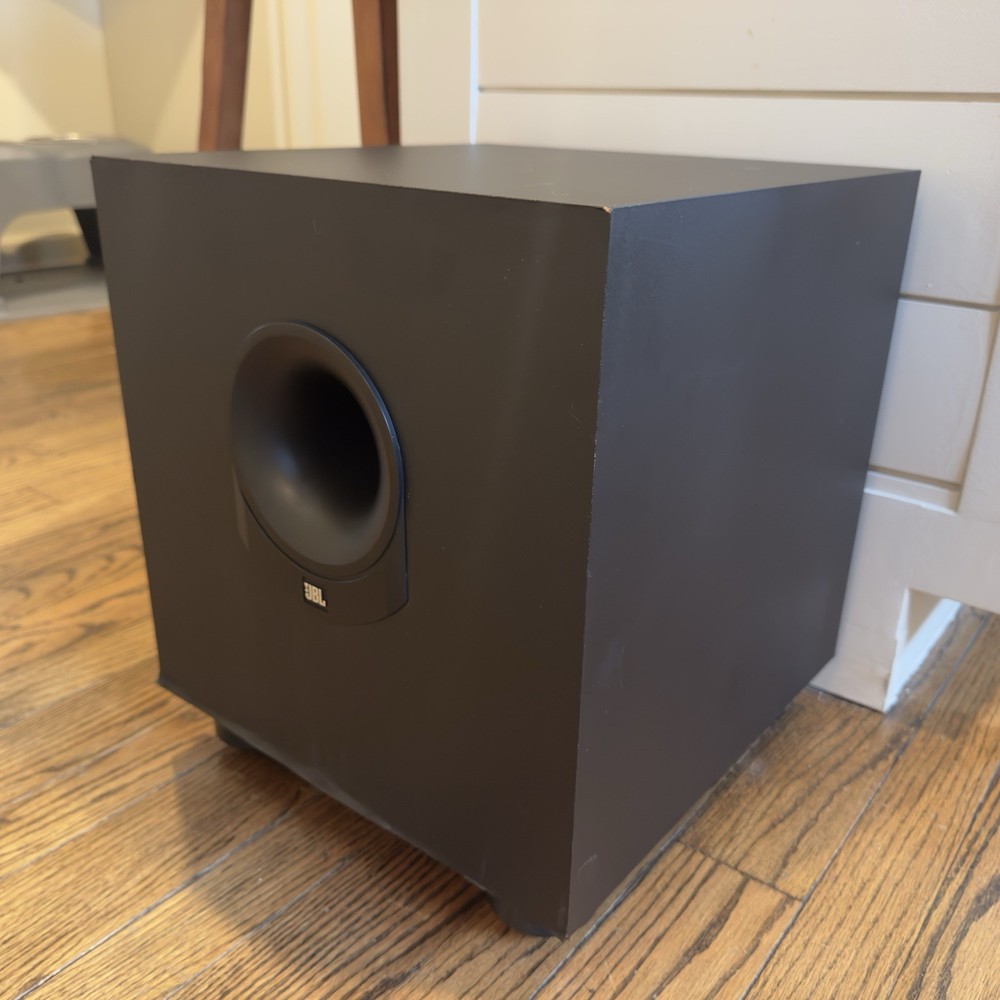 JBL SUB136 Subwoofer - Tested