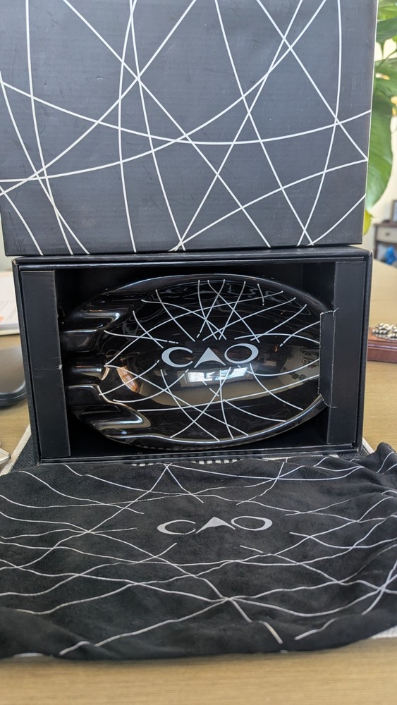 CAO Black Geometric Pattern 3 cigar ashtray in original packaging, New