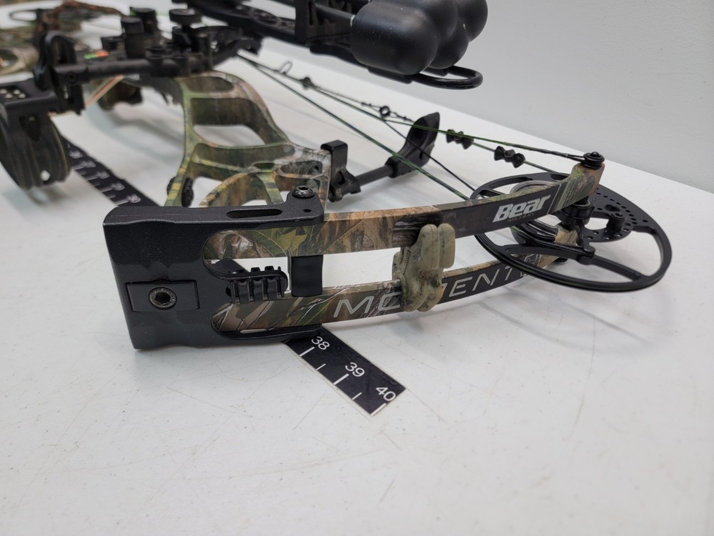 Bear Archery Moment RH Compound Bow 27" 70lbs Draw
