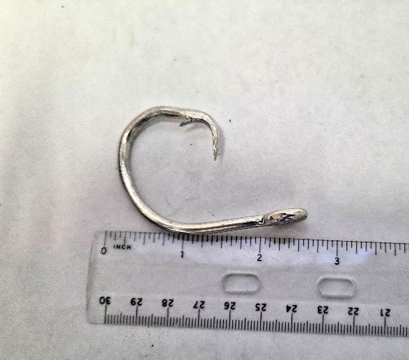 25 pcs. #190- Sz. 15/0 Eagle Claw Circle Hooks Lazer Sharp