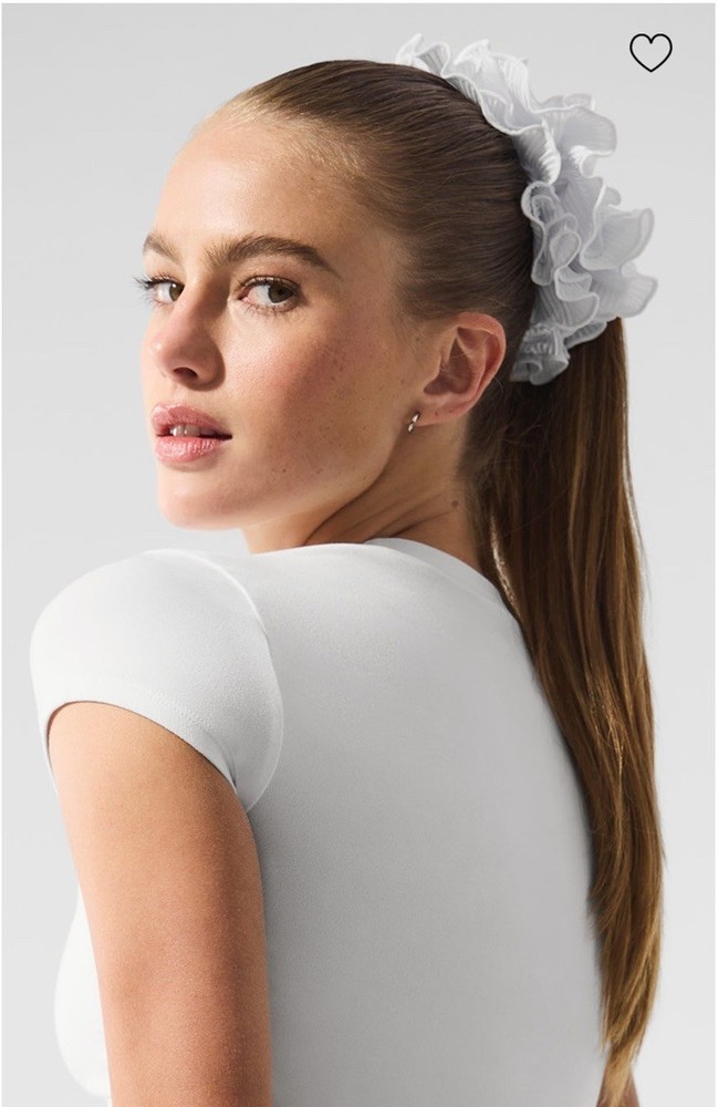 Alo Yoga Micro Plisse Oversize Scrunchie White