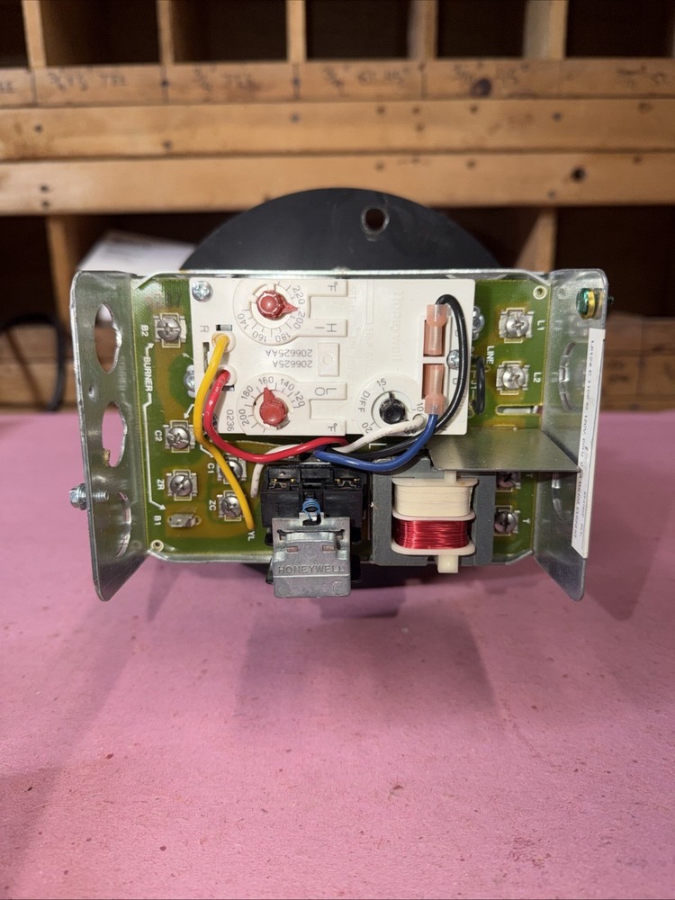 Direct Replacement Tankless Hot Water Coil PEERLESS X-1019 w/ Honeywell Control