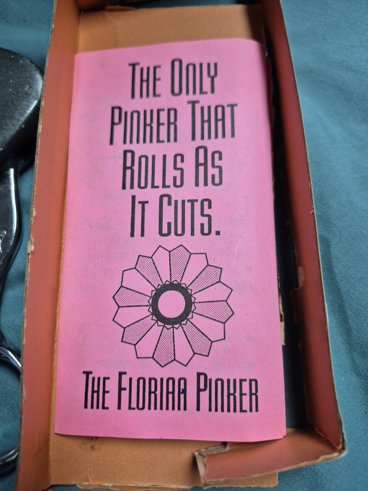 The Florian Pinker.Pinks As It Rolls- The New method of pinking - Grey With Box