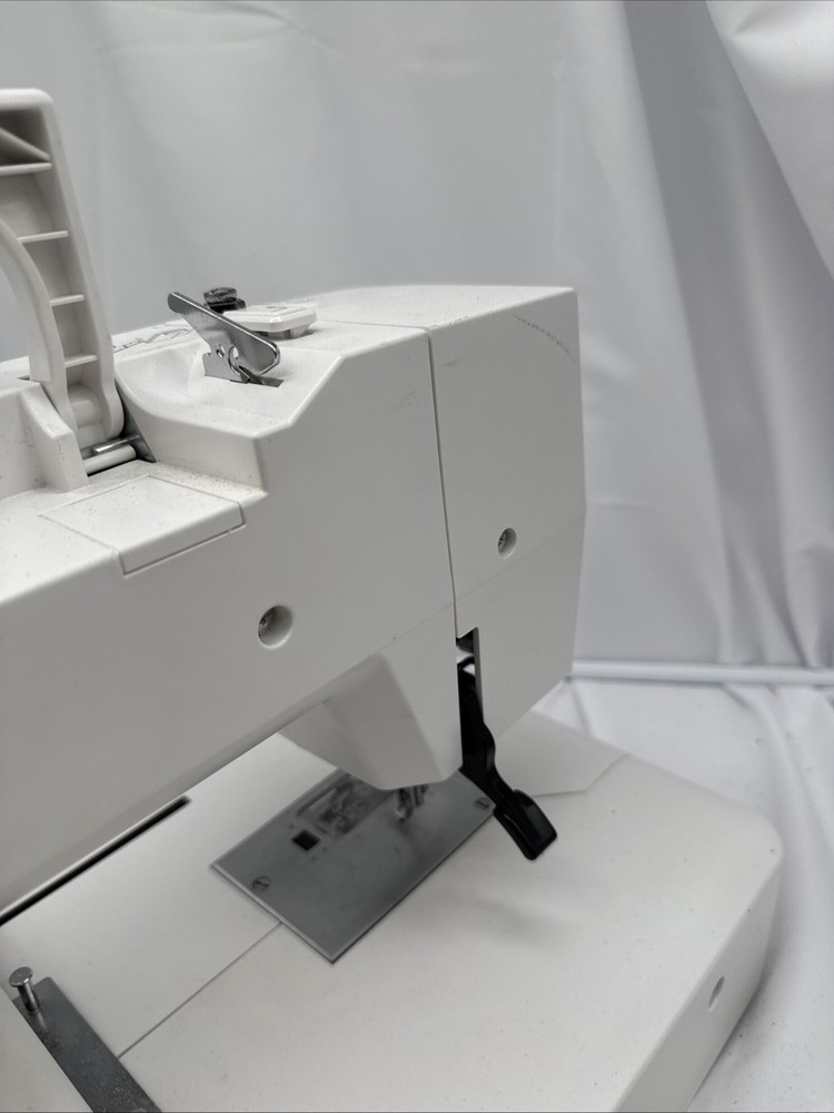 Janome Memory Craft 400E Embroidery Machine s5 G3D