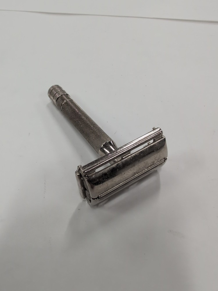 Vintage Gillette Super Speed DE Safety Razor Pre Date Code