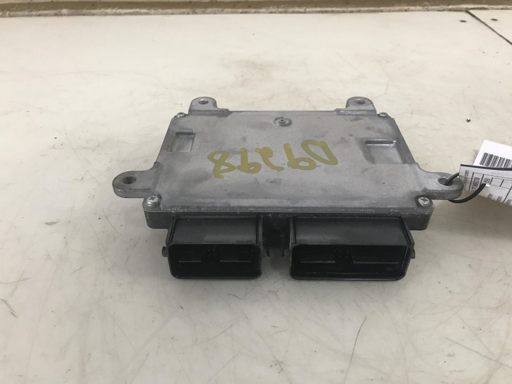 Engine ECM Electronic Control Module 2.4L Fits 14-15 OUTLANDER 1042159