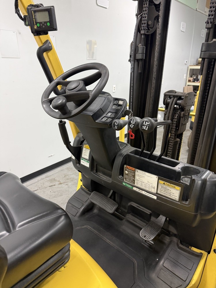Hyster Forklift 5000 LBS Capacity