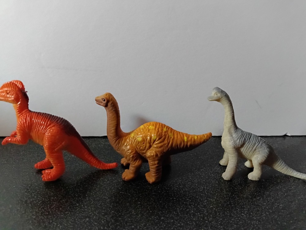 Small Dinosaur Figure Lot