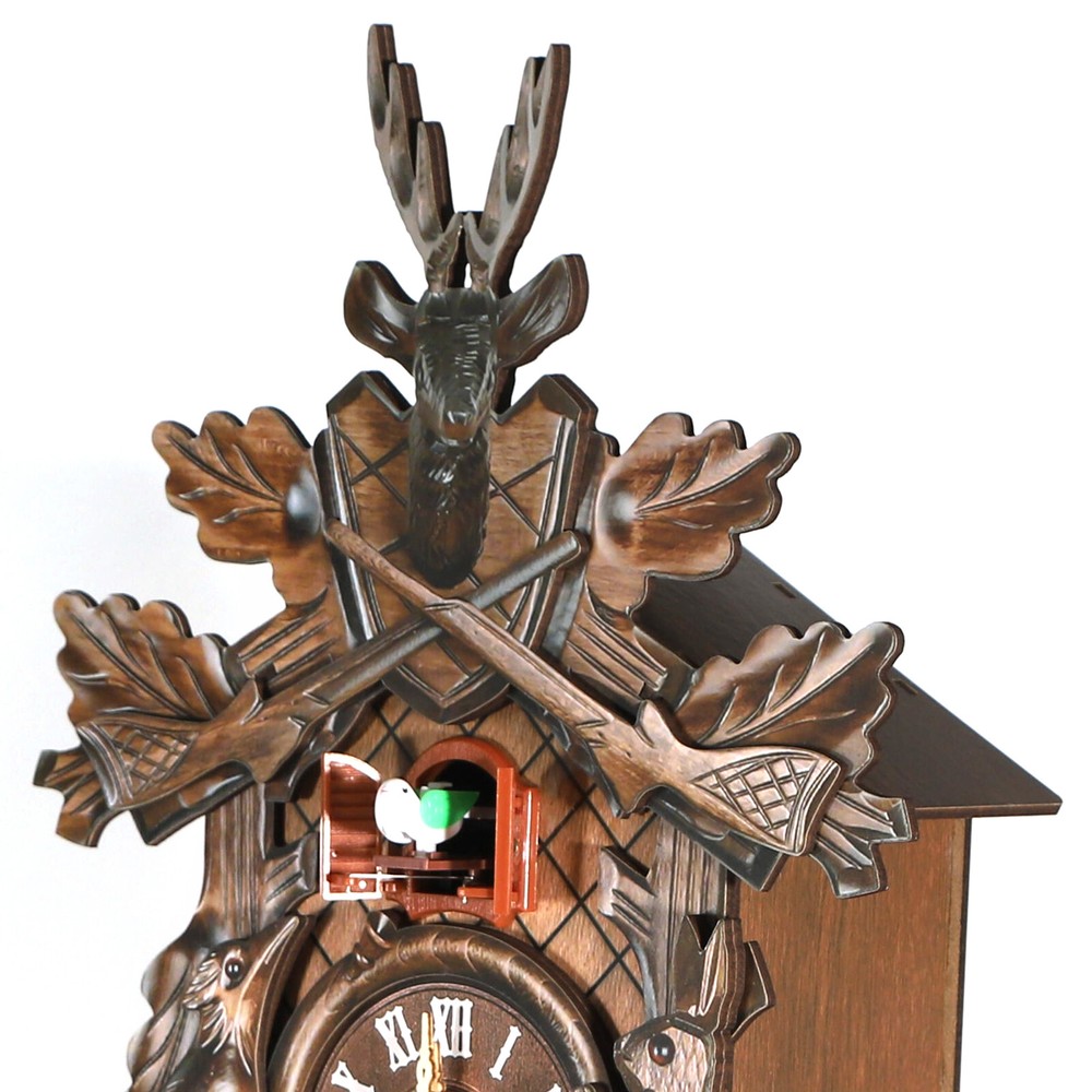 ?? Vintage German Black Forest Wooden Hunter Clock